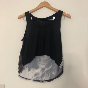 American Eagle Cropped Floral Black White Tank S